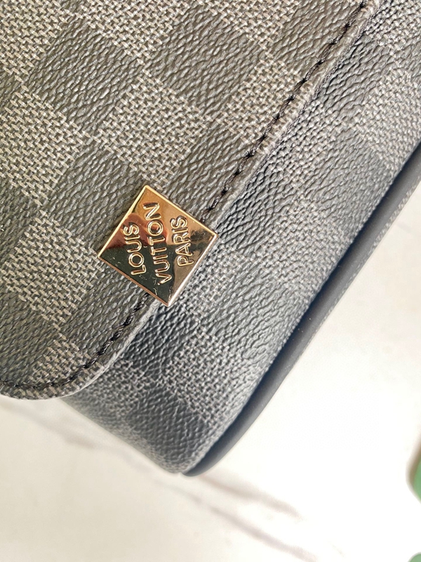 ルイヴィトンバッグ細部ディテール